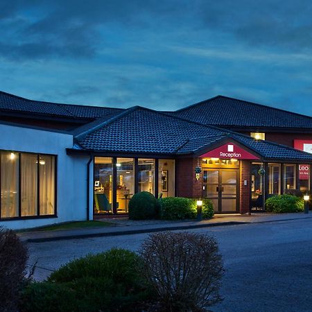 Leonardo Inn Aberdeen Airport Dyce Exterior foto